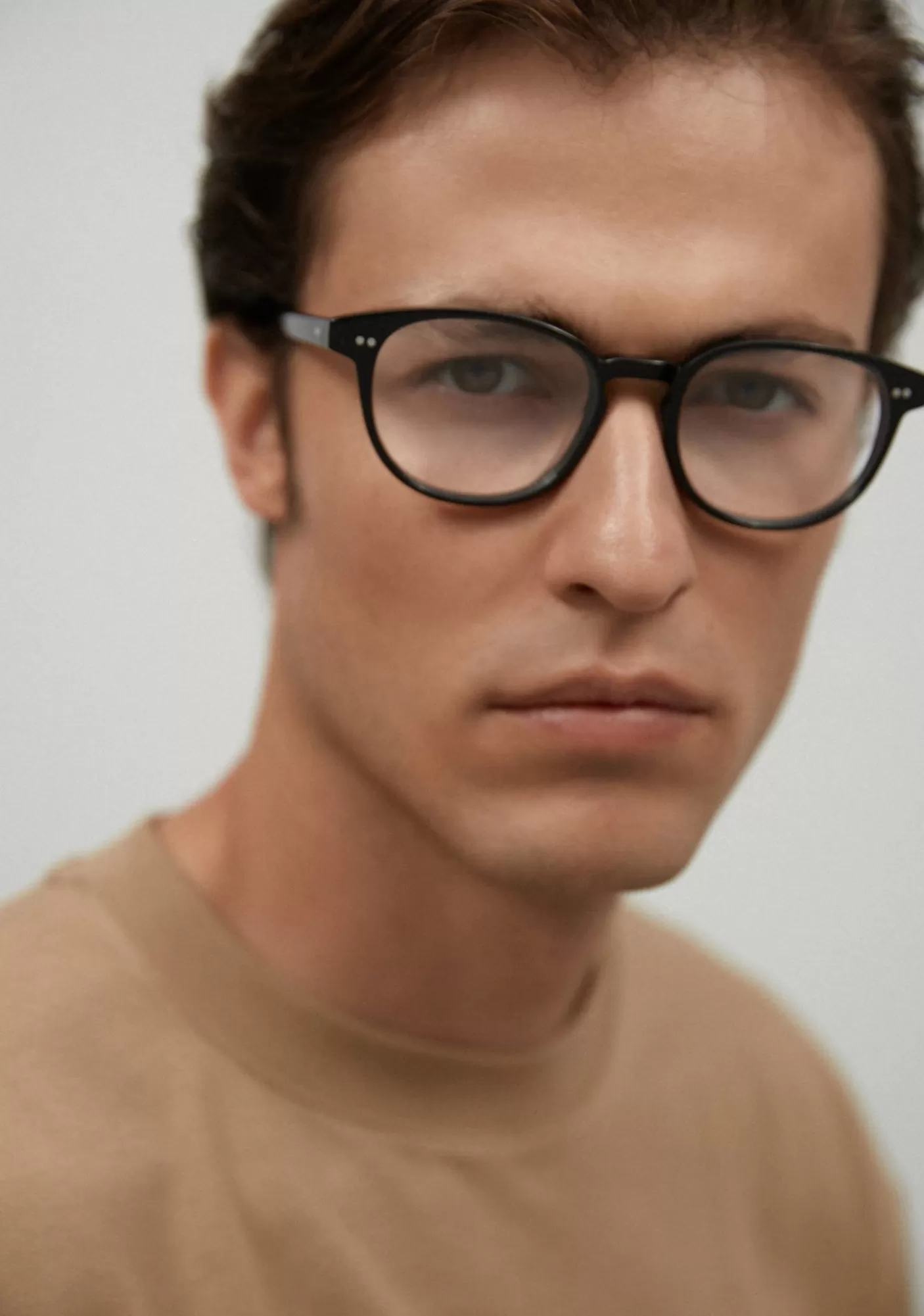 Kaleos Modelo 1 en Blanco | Oferta Exclusiva de Temporada - Diseño Elegante y Minimalista