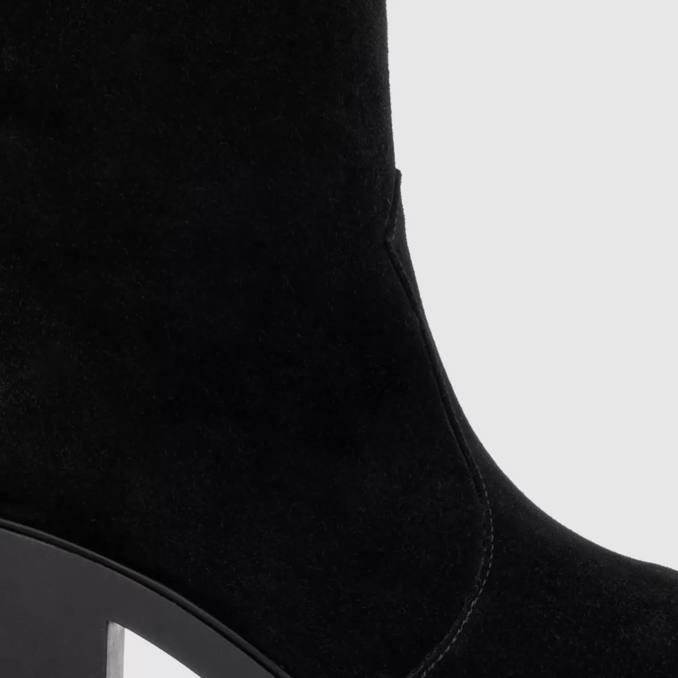 ¡Oferta Imperdible! Botas Aquatalia Celesta Negro - Elegancia Duradera con Descuento Exclusivo
