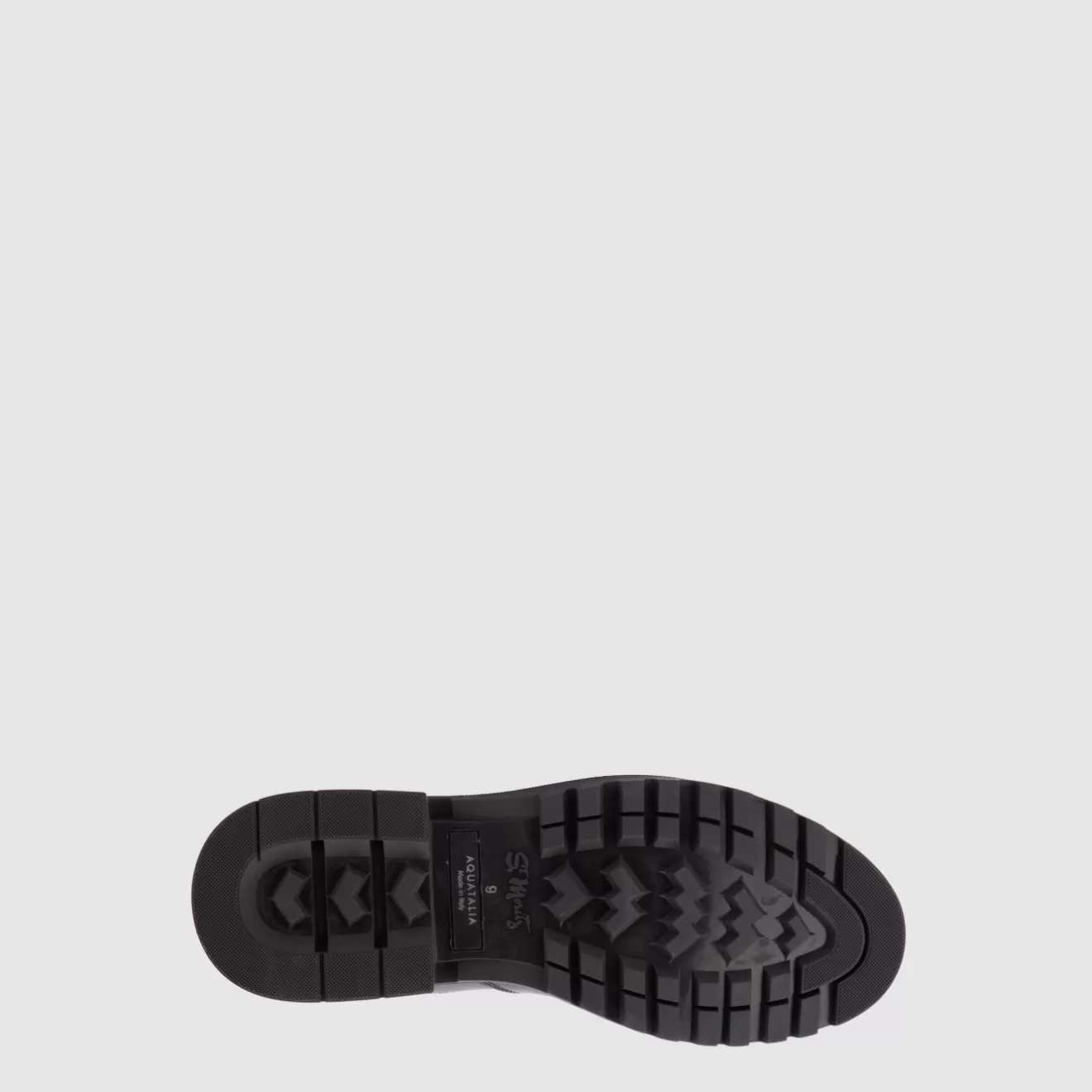 Botines Aquatalia Enrico: ¡Estilo y durabilidad para caminar con confianza! Impermeables de diseño italiano con suela antideslizante, disponibles en tallas completas. Calzado premium para clima urbano.
