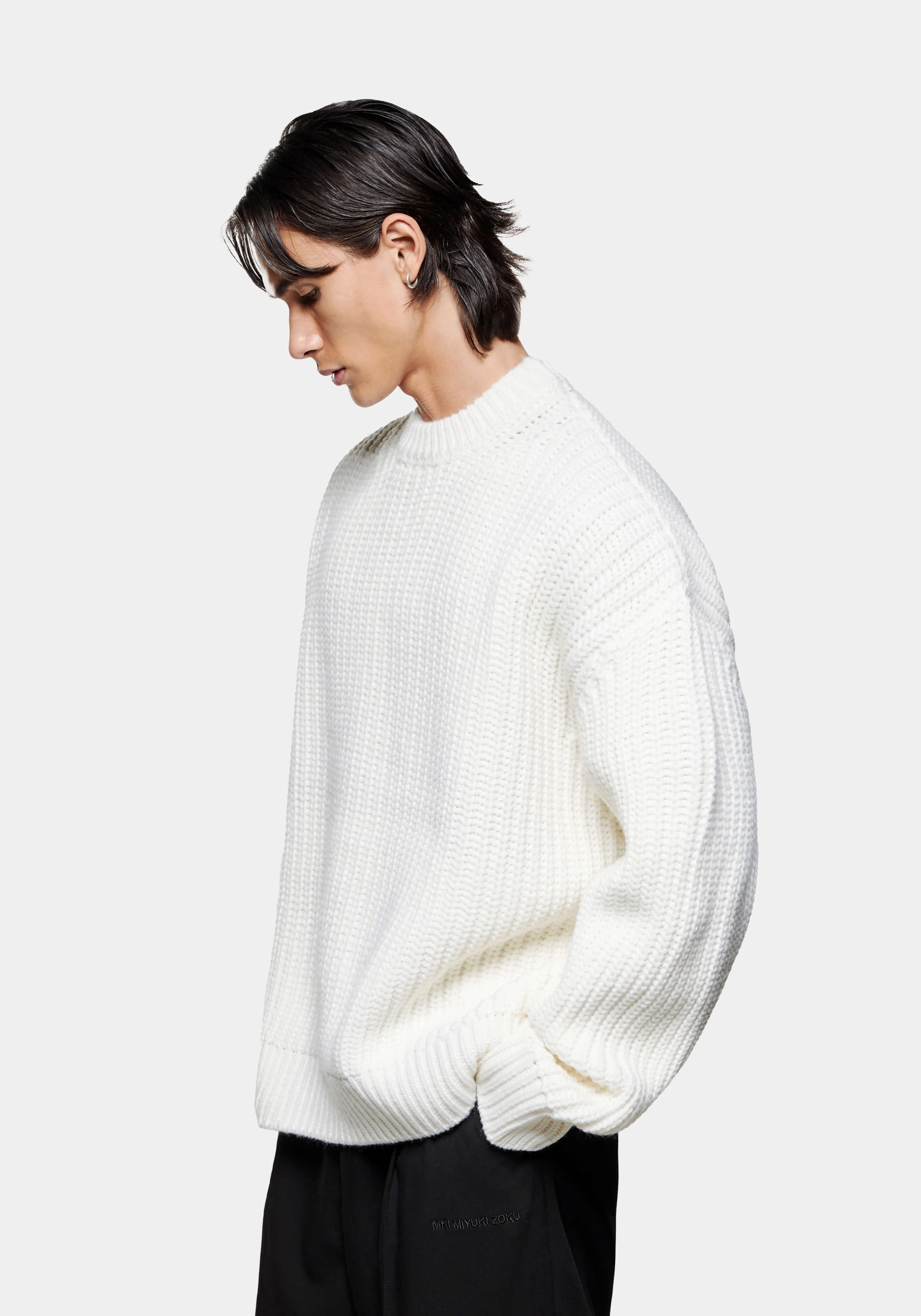 Suéter estilo urbano MKI Miyuki Zoku - Cuello redondo en punto grueso con textura acanalada · Prendas de invierno versátiles · Colección básica de camisetas térmicas