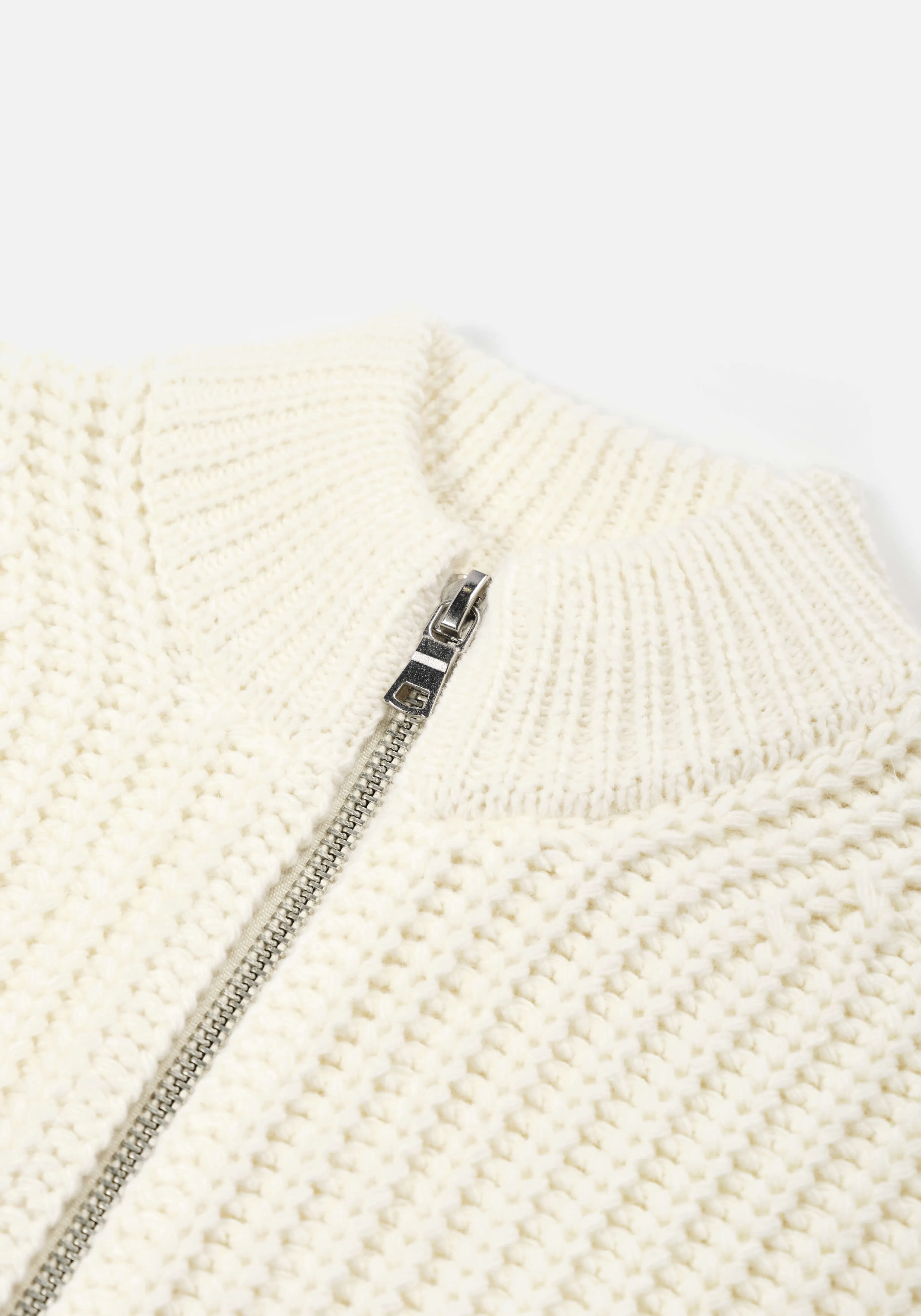 MKI · Chaqueta Deportiva Miyuki Zoku en Punto Grueso con Cuello Redondo · Sudaderas y Prendas de Invierno