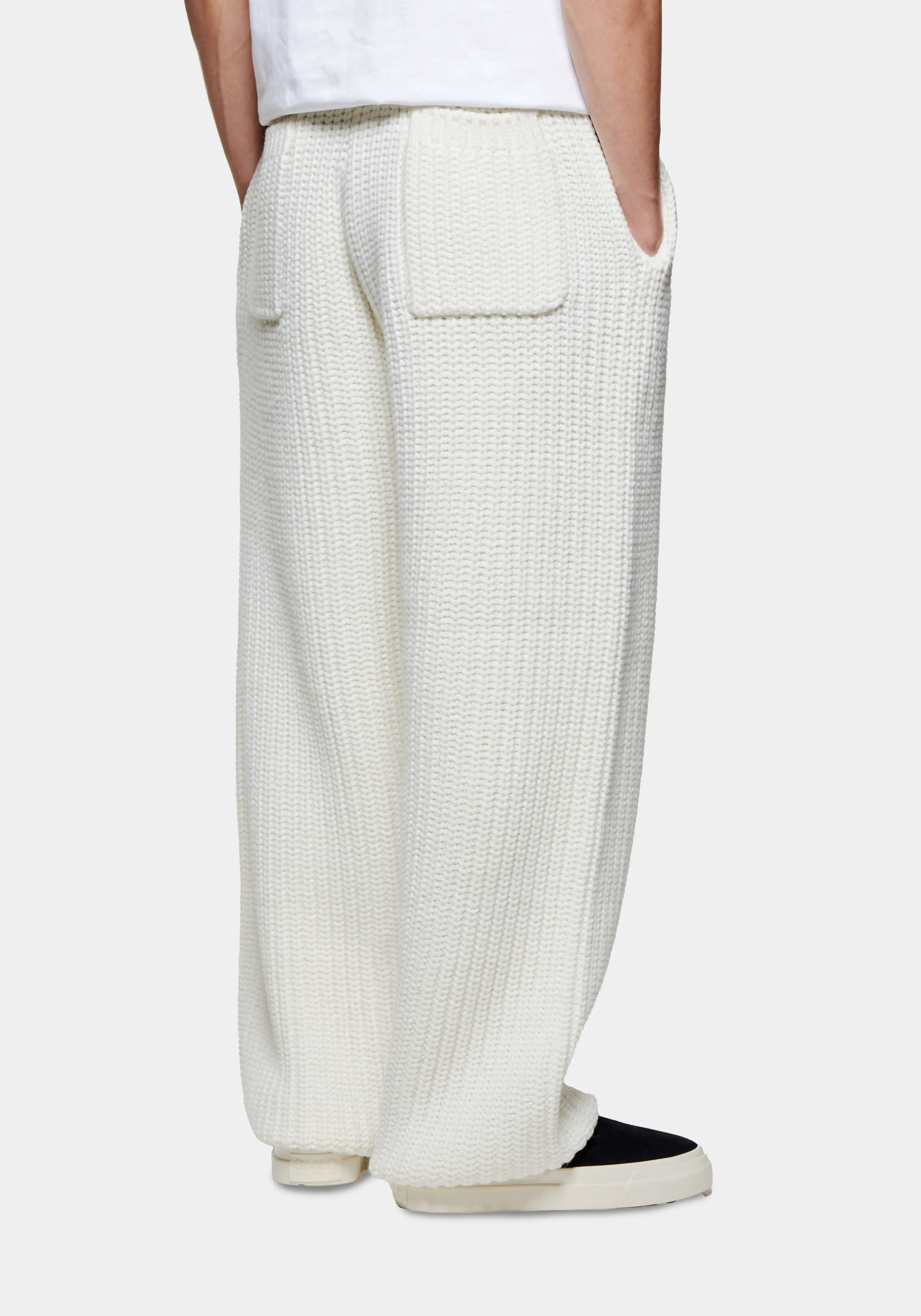 Pantalones Jogger de Punto Grueso - Corte Holgado y Estilo Urbano | Colección Miyuki Zoku by MKI