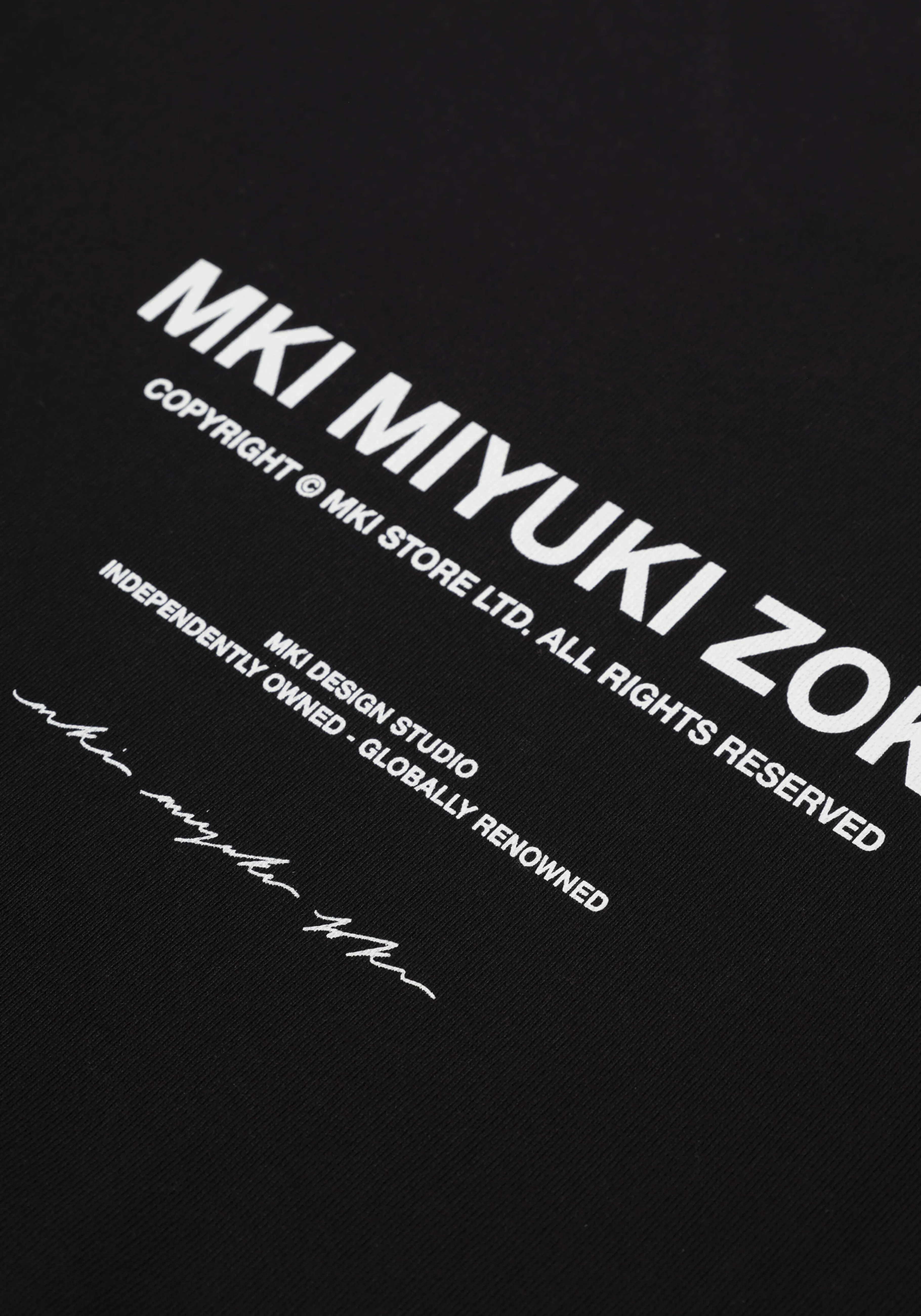 Sudaderas Unisex Premium de Estudio MKI | Camisetas Básicas y Jerséis Urbanos en Algodón Orgánico