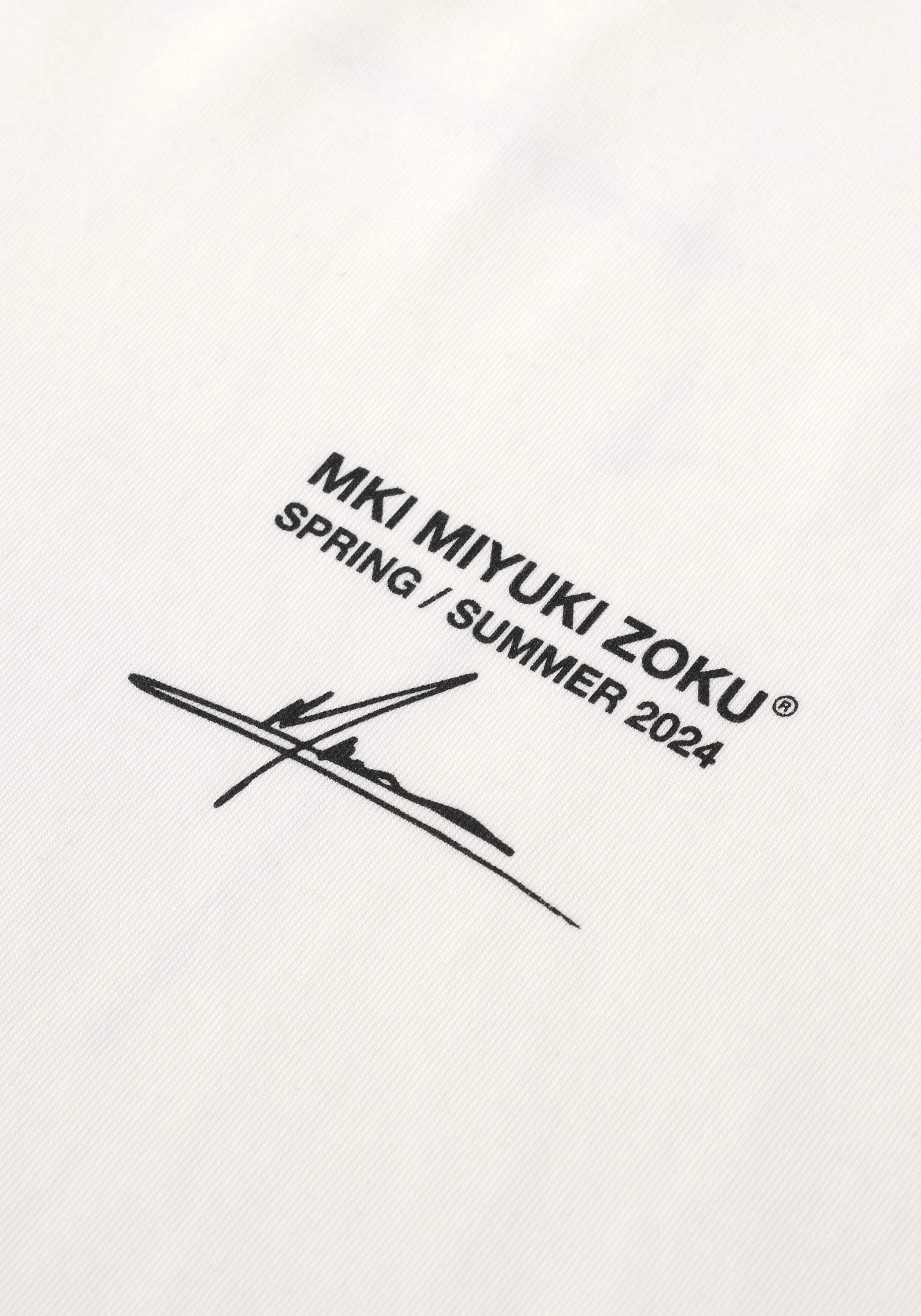 MKI Miyuki Zoku - Camiseta Estampado Resort Manga Larga | Prenda Casual para Temporada