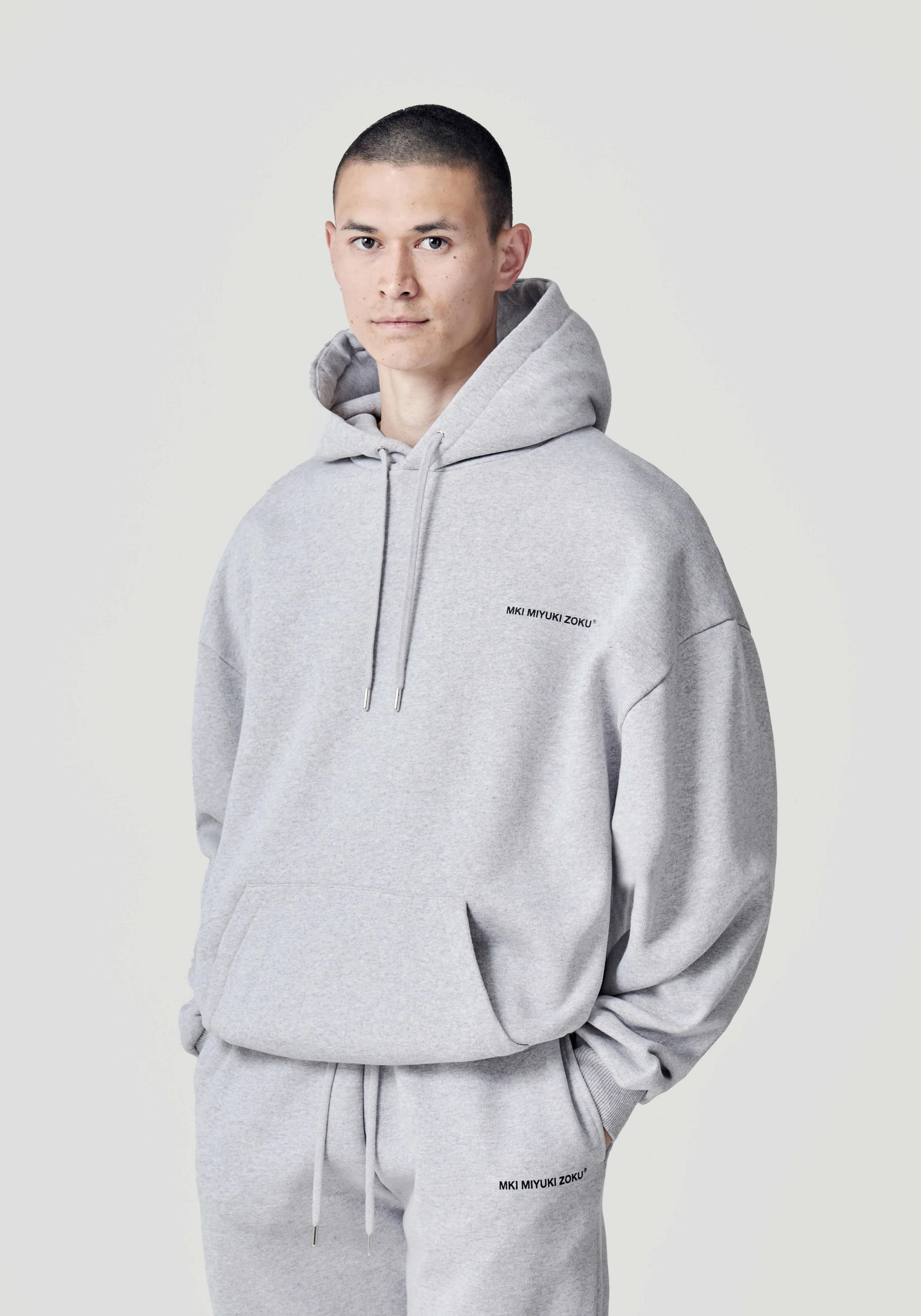 Sudaderas Premium MKI Miyuki Zoku - Conjuntos Deportivos con Estilo Urbano y Máximo Confort