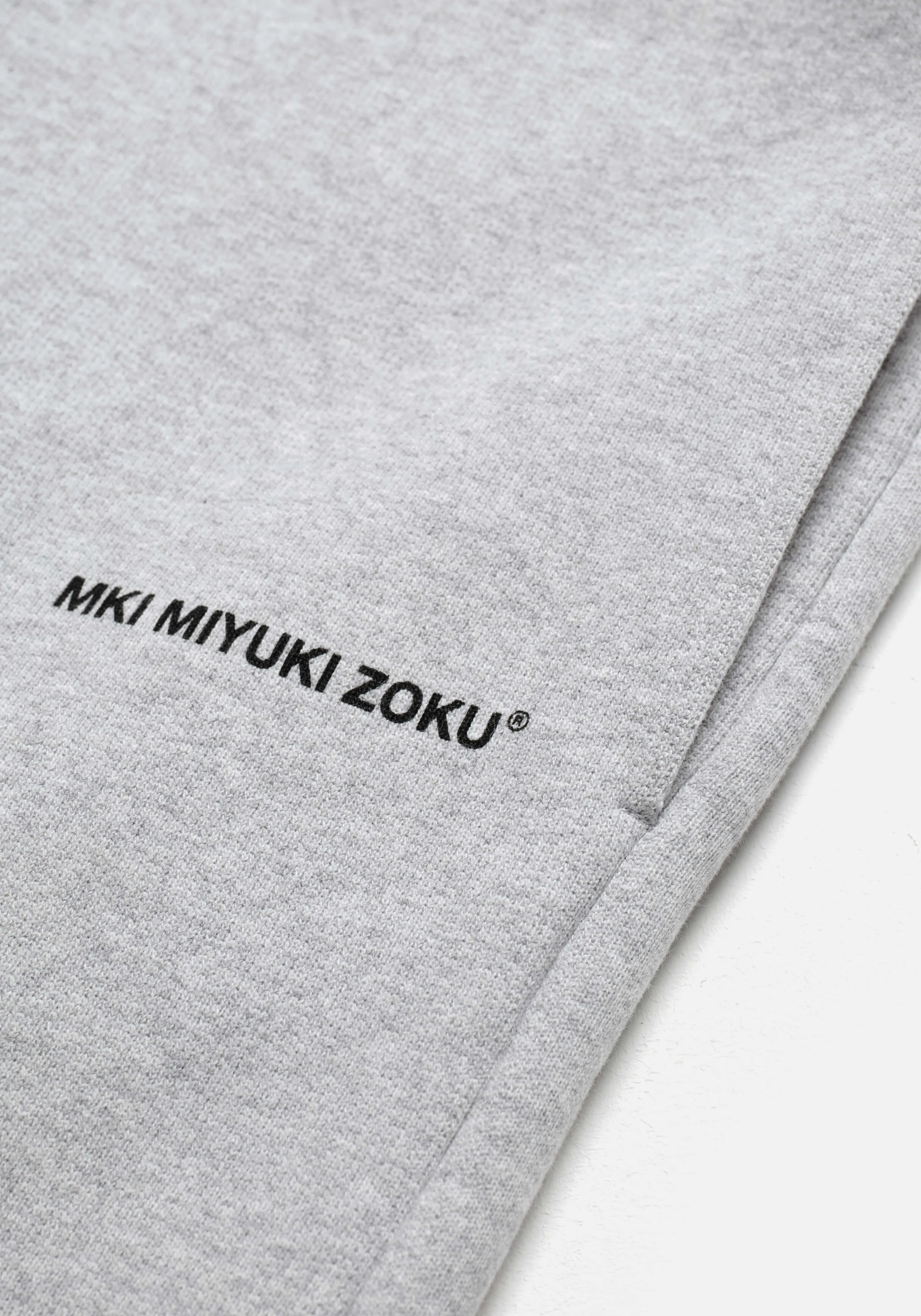 Pantalones Deportivos MKI Miyuki Zoku - Estilo Uniforme Moderno y Cómodo para el Día a Día