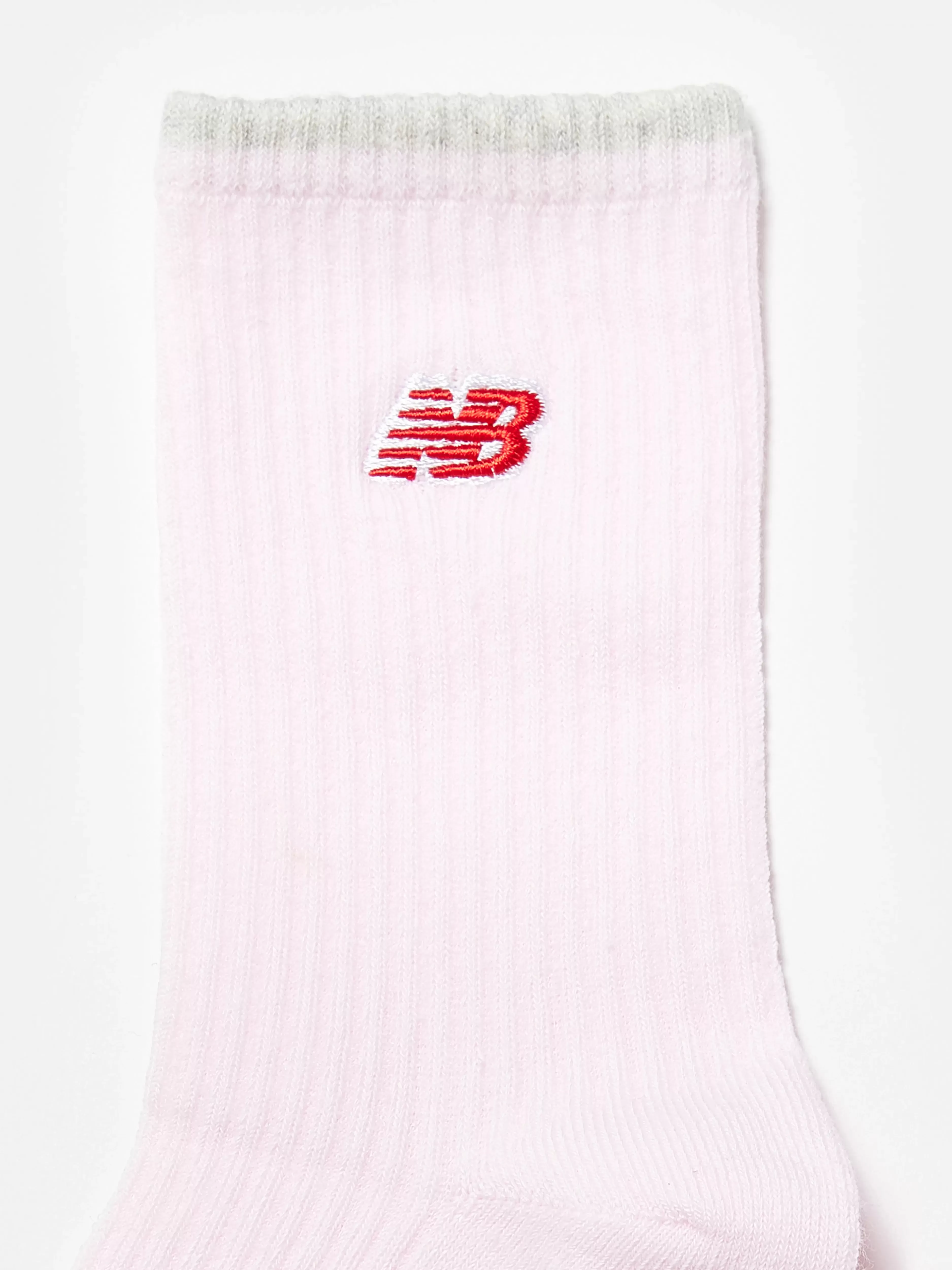 New Balance: Oferta Relámpago en Calcetines Infantiles con Diseño Bordado ¡Últimas Unidades!