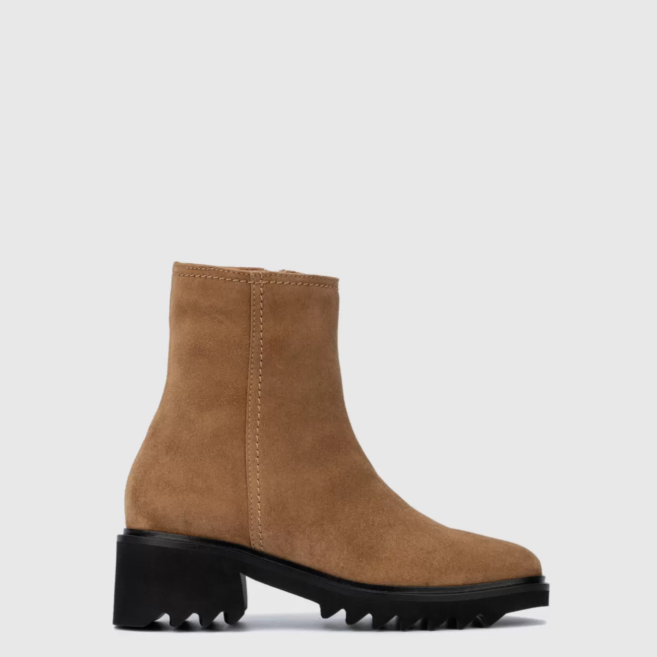 Botas Aquatalia Saundra en Tono Whisky - Elegancia Moderna con Detalles Artesanales